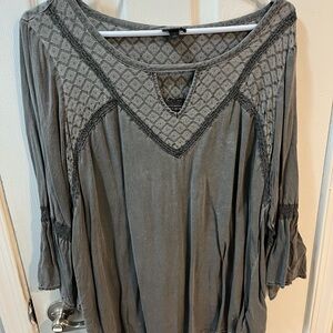 Torrid Gray Tunic Boho Top with Lace Accents flare 3/4 sleeves Size 1